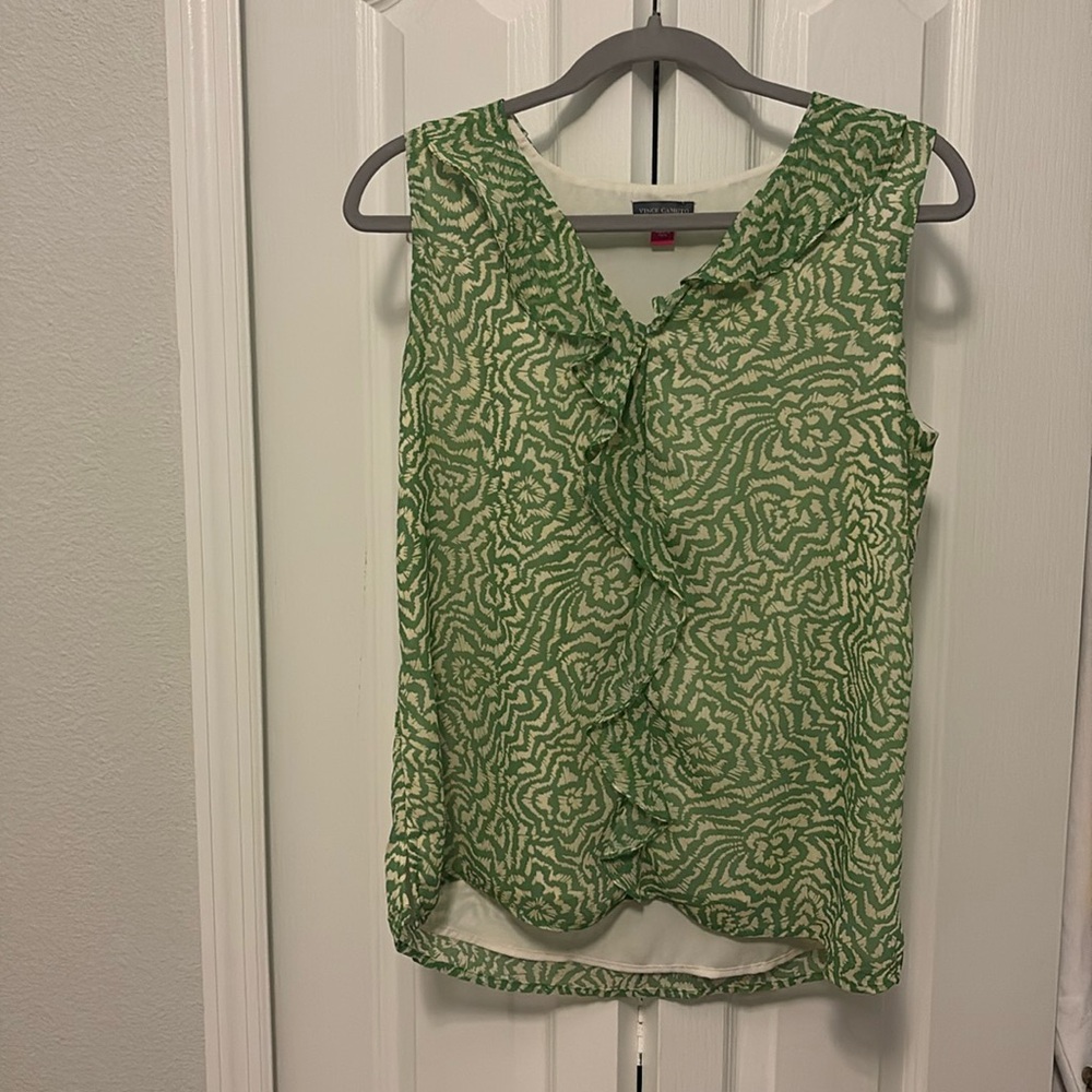 Vince Camuto- small